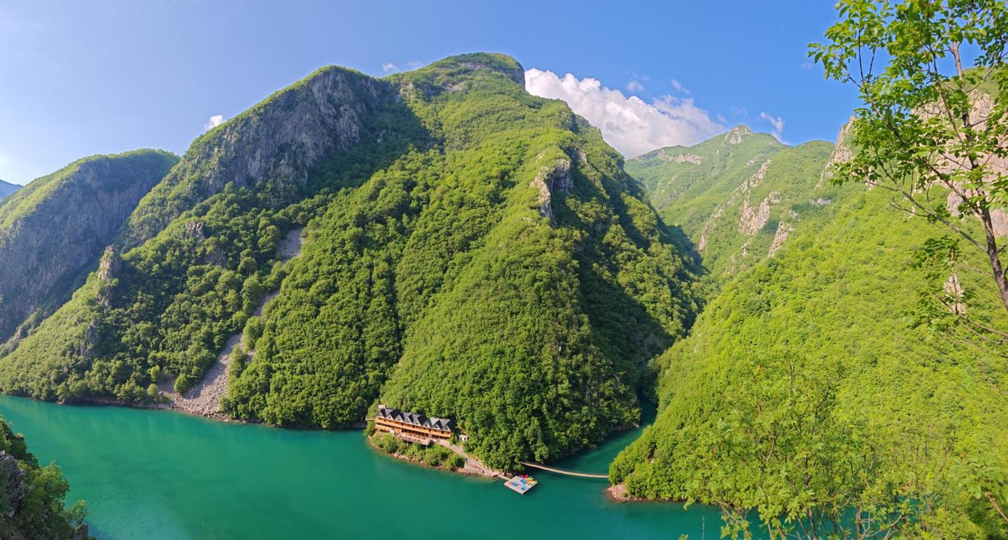 Riverside Komani Lake Exterior foto